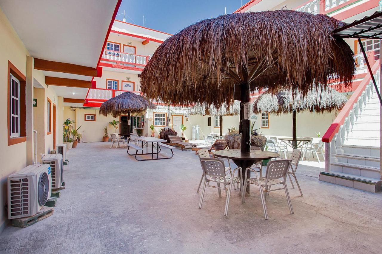 Oyo Hotel Addy Τουλούμ Εξωτερικό φωτογραφία